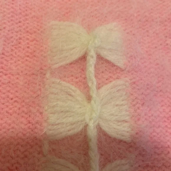 Bergdorf Goodman New York Angora Pink Vintage Baby Sweater, Made in England - Picture 5 of 5
